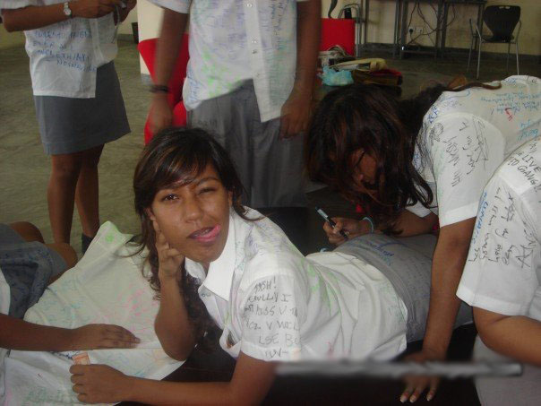 Sri lankan school girls pussy