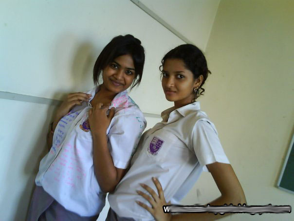 Lankan tamil girl with friend indian pictures