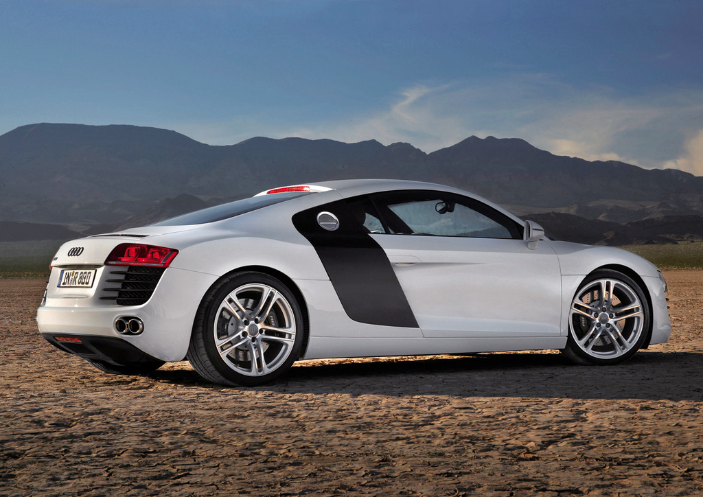 Audi R8 2-2 - 