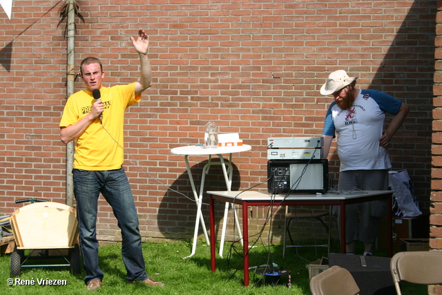 Â© RenÃ© Vriezen 2008-08-31 #0043 BBQ Bewoners Roompotstraat Presikhaaf 2 zo 31 augustus 2008