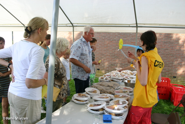 Â© RenÃ© Vriezen 2008-08-31 #0060 BBQ Bewoners Roompotstraat Presikhaaf 2 zo 31 augustus 2008