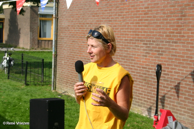 Â© RenÃ© Vriezen 2008-08-31 #0085 BBQ Bewoners Roompotstraat Presikhaaf 2 zo 31 augustus 2008