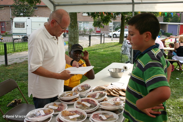 Â© RenÃ© Vriezen 2008-08-31 #0130 BBQ Bewoners Roompotstraat Presikhaaf 2 zo 31 augustus 2008