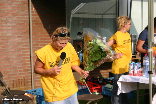 Â© RenÃ© Vriezen 2008-08-31 #0147 BBQ Bewoners Roompotstraat Presikhaaf 2 zo 31 augustus 2008