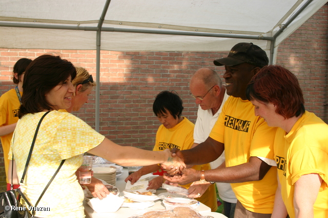 Â© RenÃ© Vriezen 2008-08-31 #0150 BBQ Bewoners Roompotstraat Presikhaaf 2 zo 31 augustus 2008