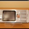 DSC 8142-border - Sony Ericson W880i -silver-