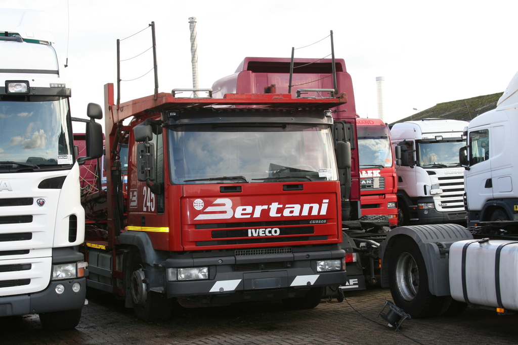 iveco eurotech bertani kleyn - bb donateurs uitje kleyn trucks