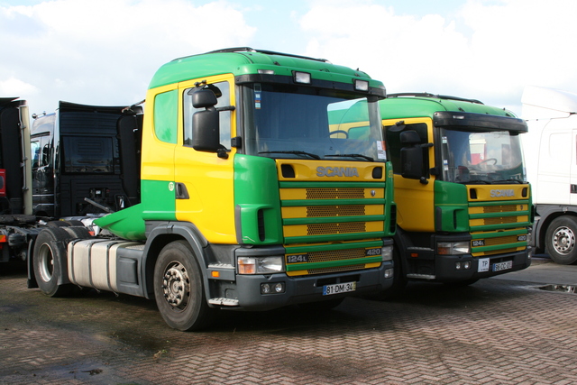 scania p 124 l 96cc01 en r 124 l 81dm34 kleyn bb donateurs uitje kleyn trucks