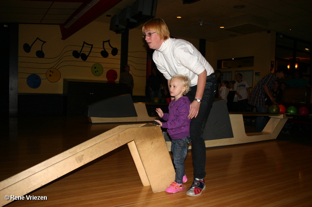 Â© RenÃ© Vriezen 2008-10-04 #0022 Tam Tam vrijwilligers uitje Bowlen zaterdag 4 oktober 2008