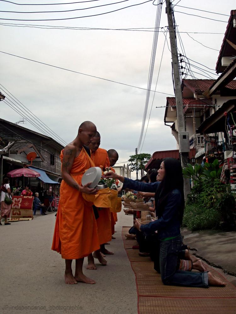 7.Morning breakfast service for monk - 