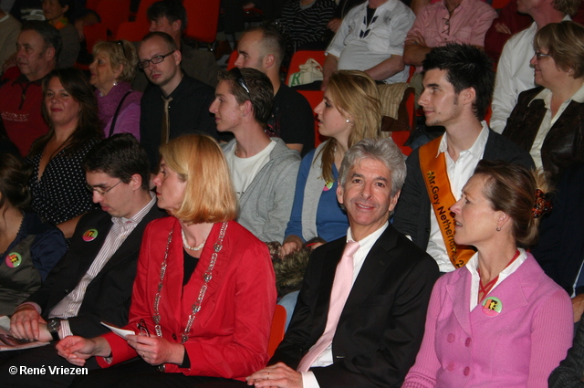 Â© RenÃ© Vriezen 2008-10-11 #0061 Coming Out Day. Kom er voor uit dag. Stadhuis Arnhem zaterdag 11-10-2008