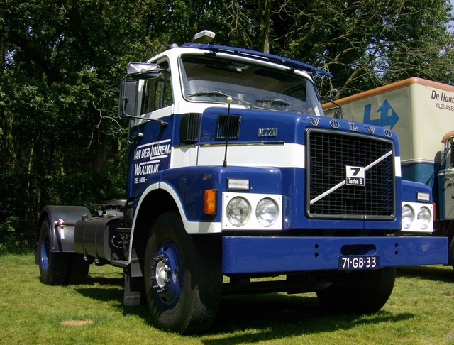 Linden  Transport van der - Waalwijk  71-GB-33 Volvo N10 & N12