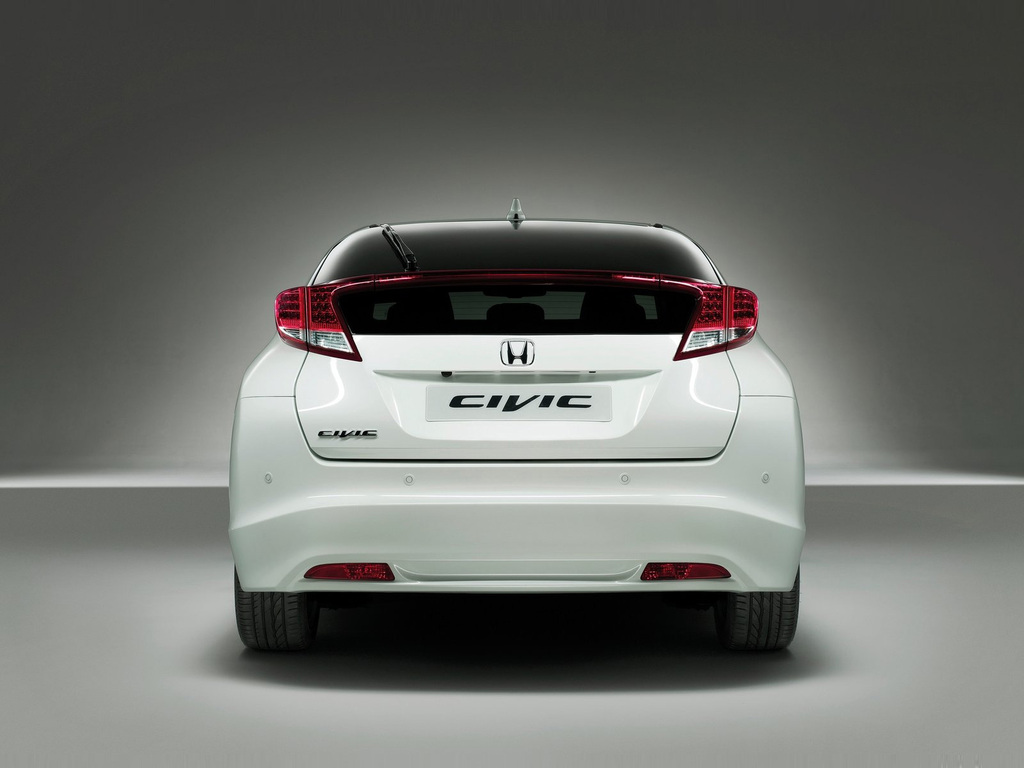 2012-Honda-Civic-EU-Version-Rear - 