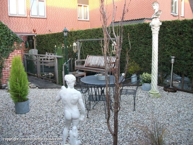 Tuin - nu met het tuinset 18-11-12 (03) Aanleg van 't Rietplein 06-02-13
