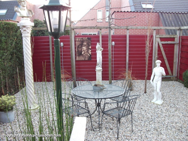 Tuin - nu met het tuinset 18-11-12 (02) Aanleg van 't Rietplein 06-02-13