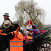 R.Th.B.Vriezen 2012 11 24 9594 - Sinterklaas en Pieten Intoc...