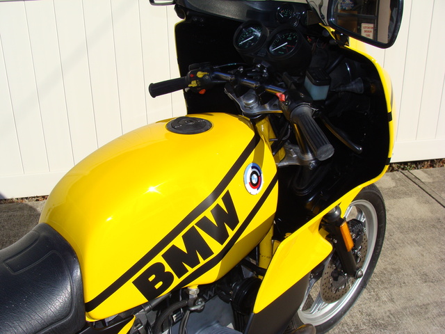 6480505 '86 R100RS Sport. Yellow 017 SOLD.....1986 R100RS COMPLETE REBUILD Custom Sport. Yellow, Fresh 10K Service, new battery, 336 Sport Cam, Dual Plugs.