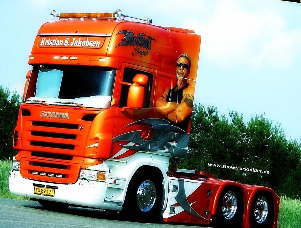 camiones-scania-tuning-real-madrid-195136 - 