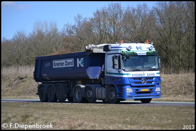 BV-VR-05 Mercedes Actros 2541 Mp3 Kremer Zand-Bord Rijdende auto's