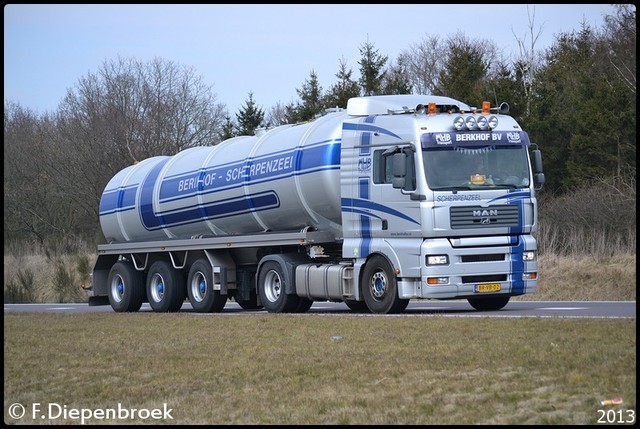 BR-VB-02 MAN TGA Berkhof Scherpenzeel-BorderMaker Rijdende auto's