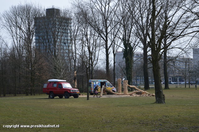 DSC 0266 Kunstproject houtsnijwerk park Presikhaaf 2013