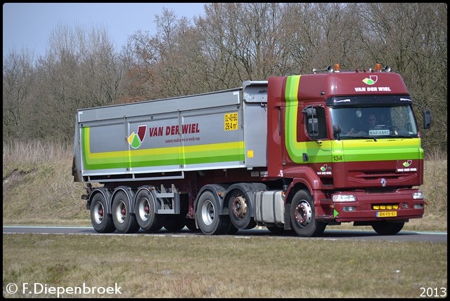 BN-FS-51 Renault Premium Van der Wiel - Drachten-B Rijdende auto's