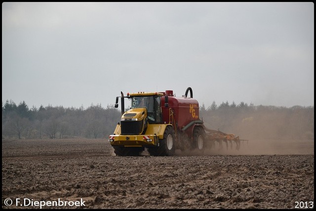 DSC 0045-BorderMaker 2013