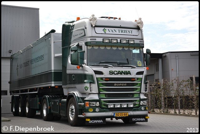 BZ-ZS-88 Scania R620 Van Triest Veevoeders Hoogeve 2013