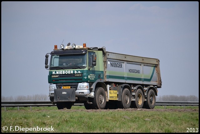 BL-TV-43 Ginaf X4446TS H Rijdende auto's