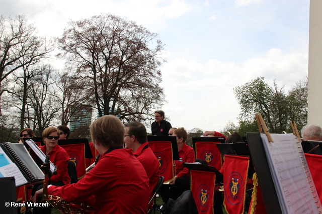 R.Th.B.Vriezen 2013 04 30 1624 Arnhems Fanfare Orkest Koning-inne-dag WitteVilla Sonsbeek dinsdag 30 april 2013