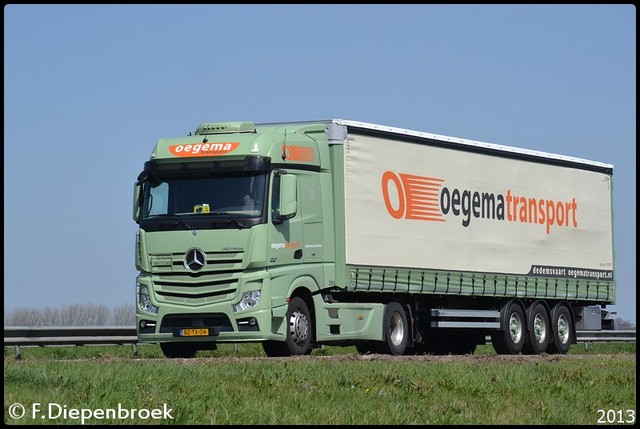 BZ-TX-04 Mercedes Actors Oegema-BorderMaker Rijdende auto's