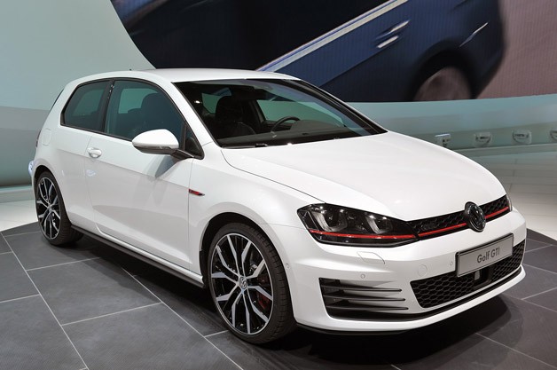 2014-volkswagen-gti-geneva - 