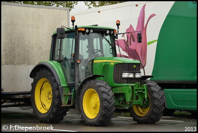 John Deere 6320-BorderMaker 2013