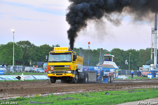 24-05-2013 091-BorderMaker 24-05-2013 stroe