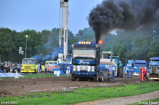 24-05-2013 166-BorderMaker 24-05-2013 stroe