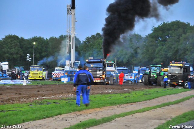 24-05-2013 176-BorderMaker 24-05-2013 stroe