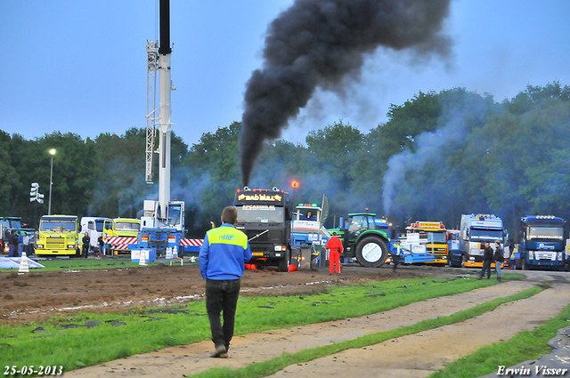 24-05-2013 191-BorderMaker 24-05-2013 stroe