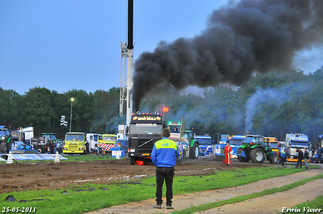 24-05-2013 192-BorderMaker 24-05-2013 stroe