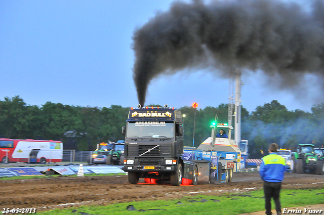 24-05-2013 194-BorderMaker 24-05-2013 stroe