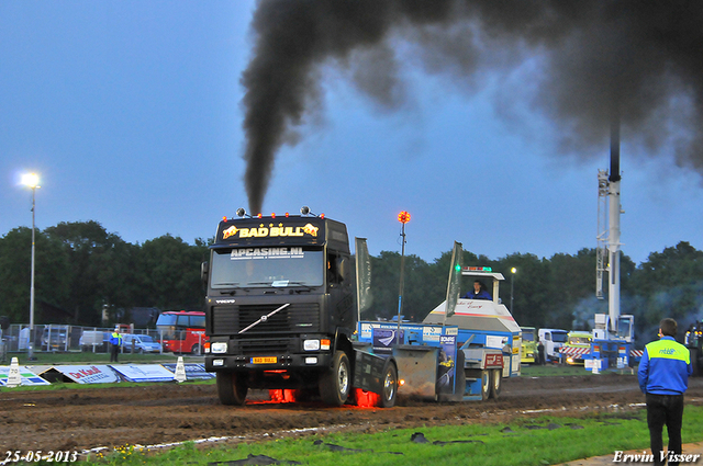 24-05-2013 196-BorderMaker 24-05-2013 stroe