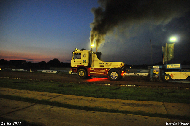 24-05-2013 230-BorderMaker 24-05-2013 stroe