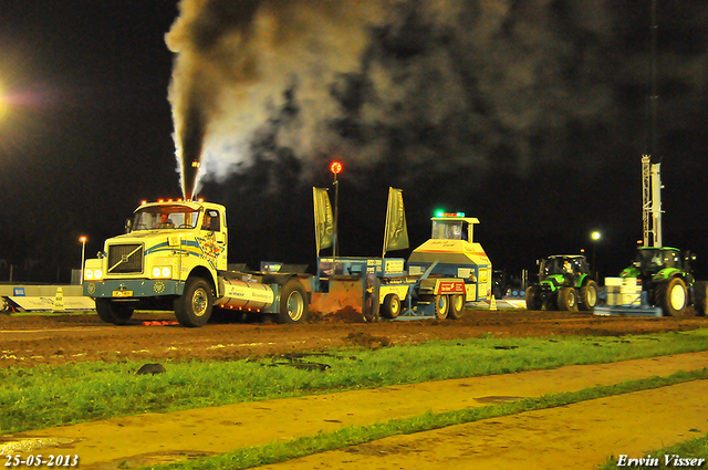 24-05-2013 308-BorderMaker 24-05-2013 stroe