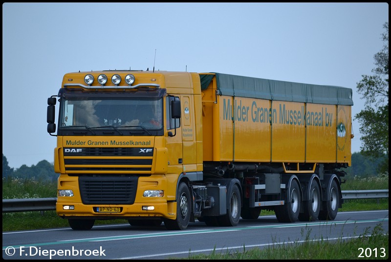 BP-ND-63 Daf XF Mulder Granen Musselkanaal-BorderM - Rijdende auto's