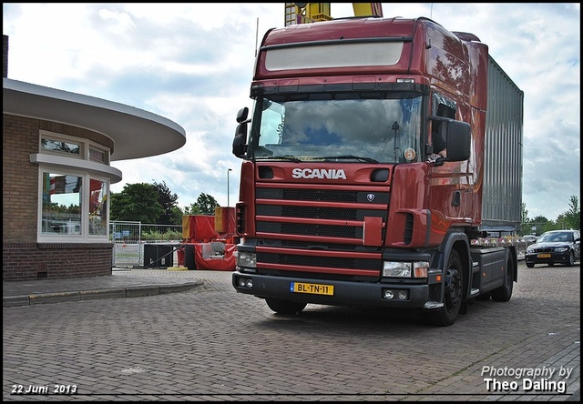 Scania  (rood) BL-TN-11 Kermis Auto's