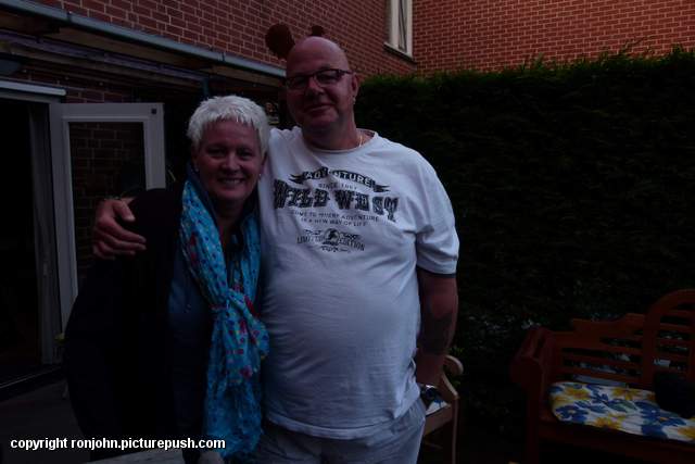 Riet en Hans op bezoek 29-06-13 (89) In de tuin 2013