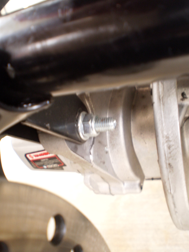 Trike rear end bolts 6-30-2013 001 - 