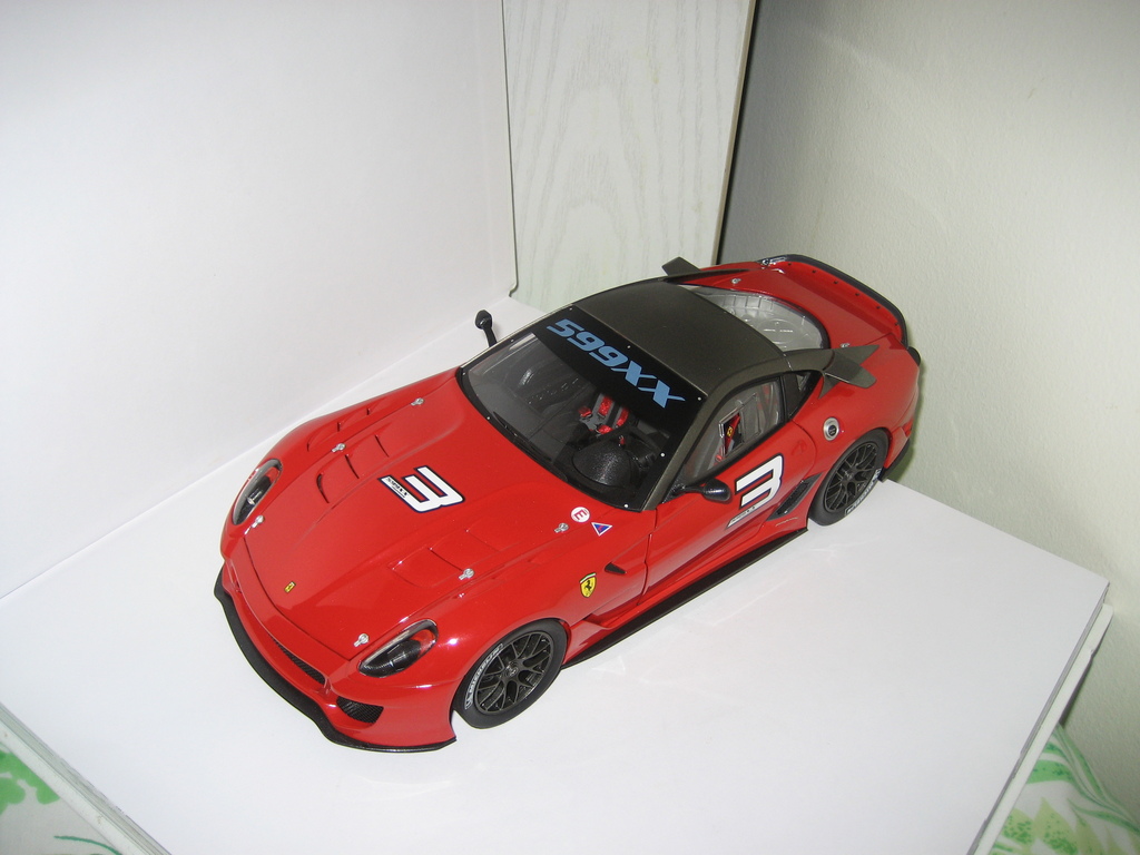 hot wheels elite-ferrari 599xx 002 - 