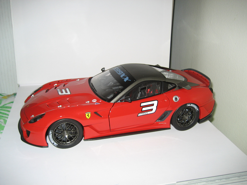 hot wheels elite-ferrari 599xx 001 - 