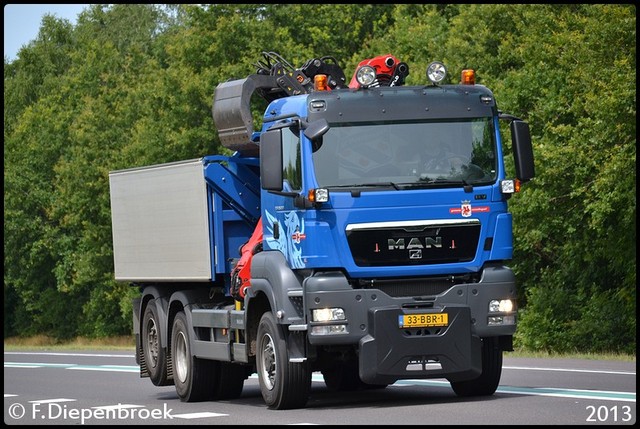 33-BBR-1 MAN TGX Gemeente Ooststellingwerf-BorderM Rijdende auto's