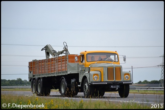BS-57-73 Scania T86 Bouwcenter-BorderMaker Uittoch TF 2013